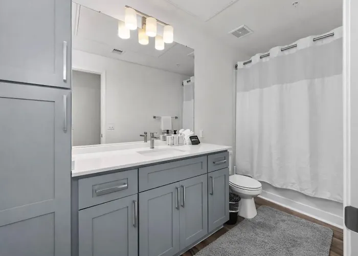 Luxury 2br Escape Ev Parking Pool Views & Pet-friendly * Scottsdale